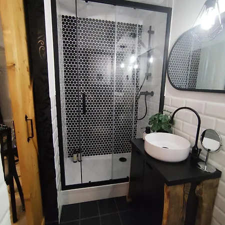 Przytulne 4 Z Parkingiem Apartment *